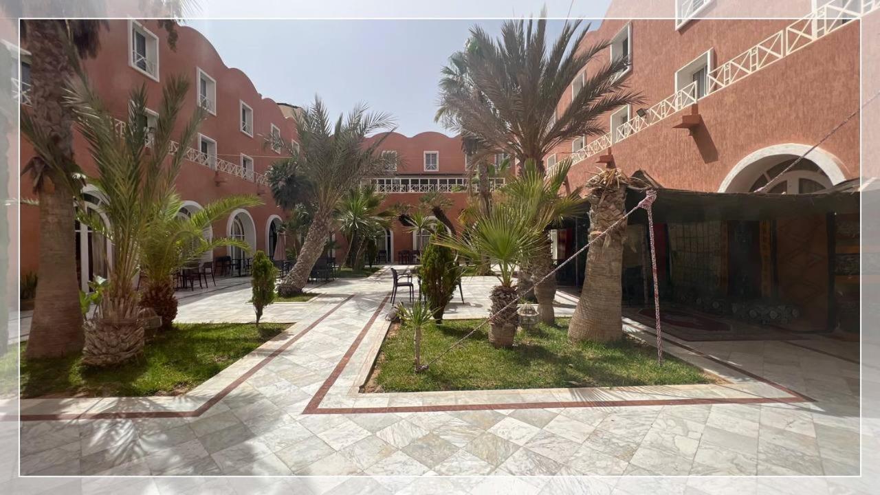Hotel Al Massira El Aiune Exterior foto